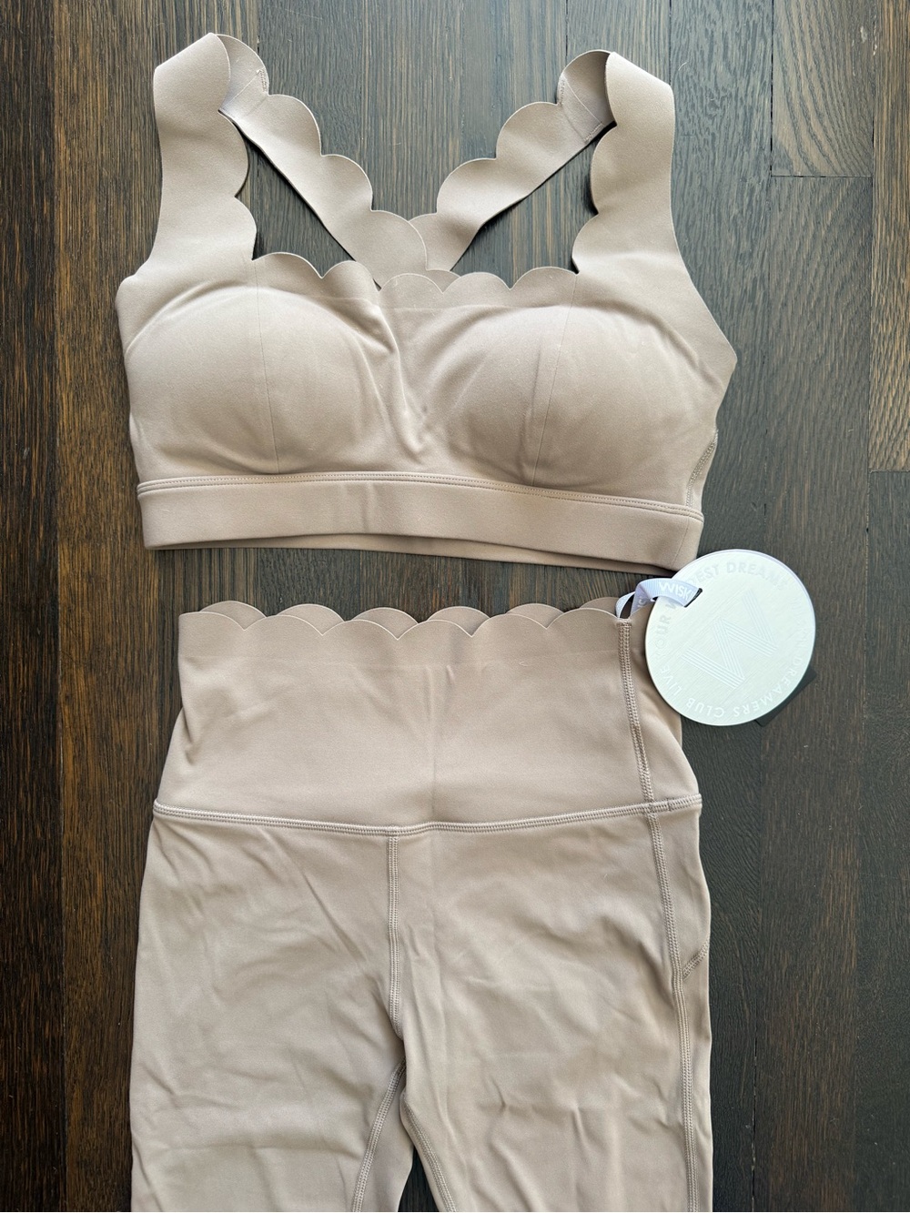 Scallop-Trim Seamless Sports Bralette in Nude - Picture 2 of 8